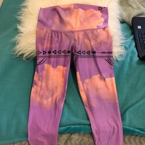 Tribal print leggings